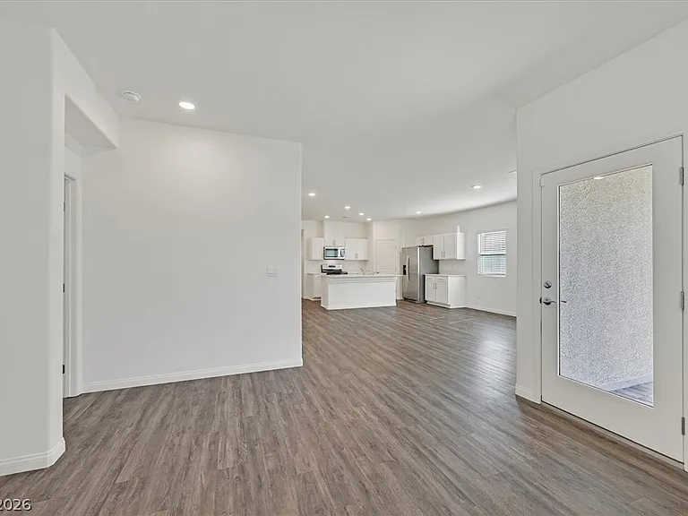 7451 Mason Springs Ave — Photo 6