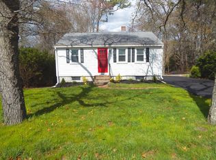821 County Rd, Pocasset, MA 02559