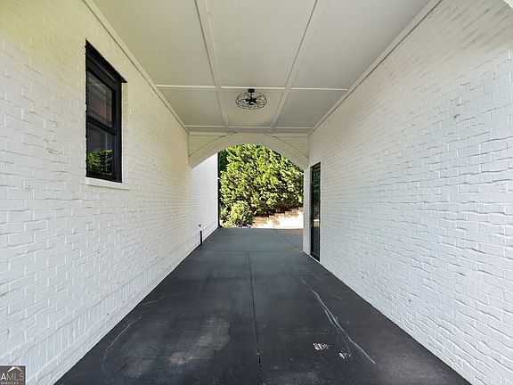 5th image of 2344 Northern Oak Dr