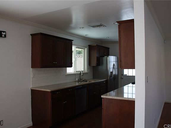 5th image of 24354 Hartland St