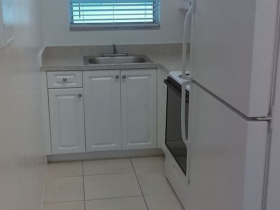 2nd image of 6031 Polk St APT 8