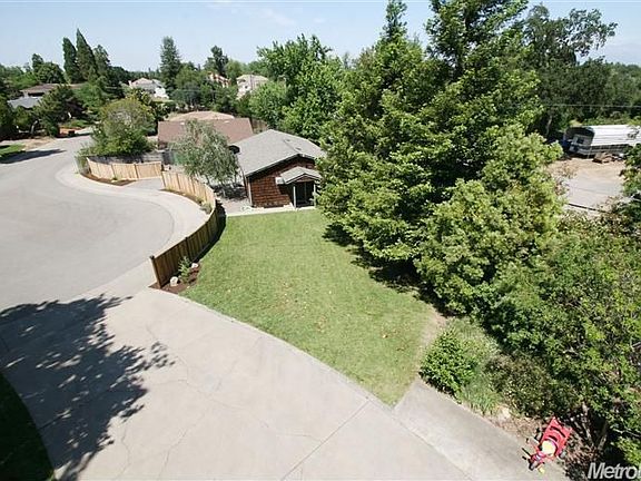 3rd image of 4208 Wenatchee Ct