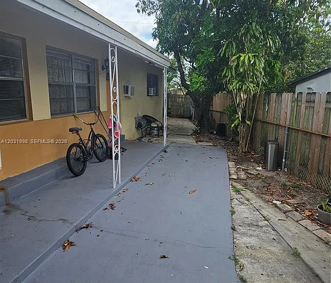1840 Fern Rd #3 — Photo 3