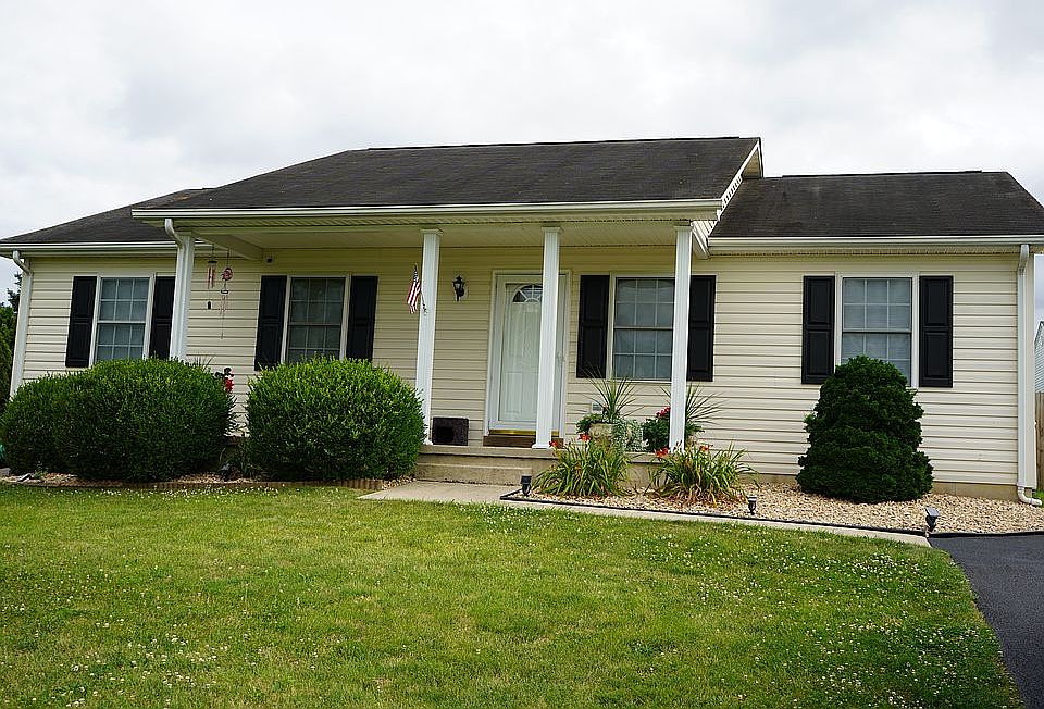 1st image of 61 Brendan Ln