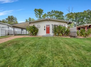 337 Saint Lawrence Dr, Ballwin, MO 63021