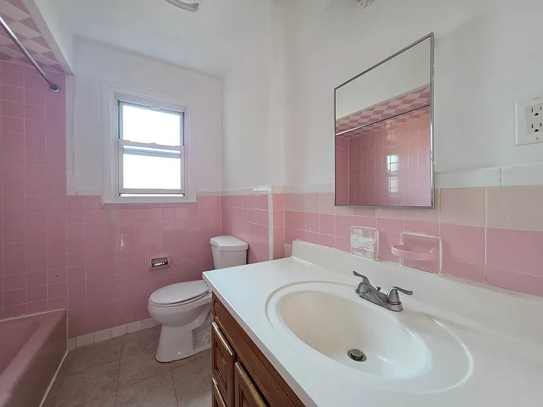 40 Bradley Ave #2 — Photo 5