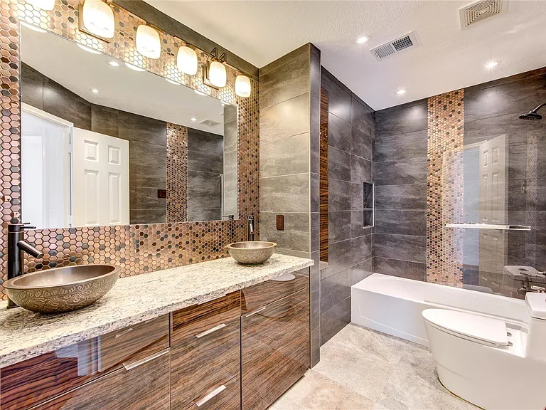 6015 Nash Creek Ct — Photo 16