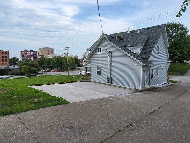 613 Pershing Ave — Photo 31