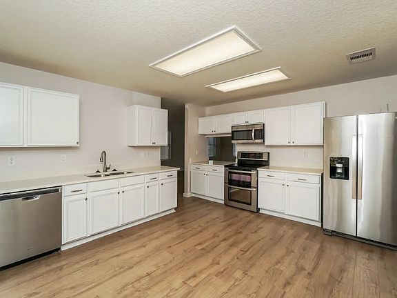 5th image of 835 Quitman Oak