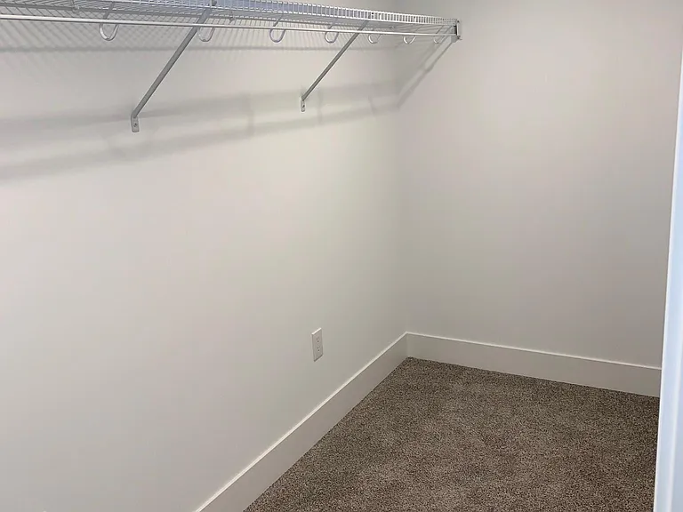 812 Madison Ave — Photo 15
