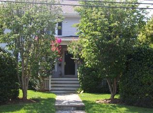 57 High St, Locust Valley, NY 11560