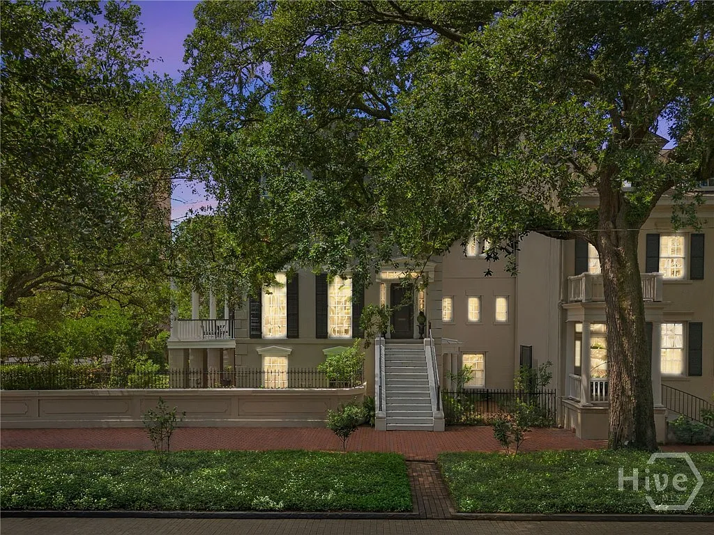 1 bed, 1.0 bath, 1000 sqft, $3,700 — Photo 1