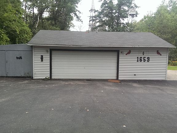 2nd image of 1659 N Ogemaw Trl