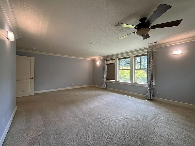 6435 McDuff Ct — Photo 44