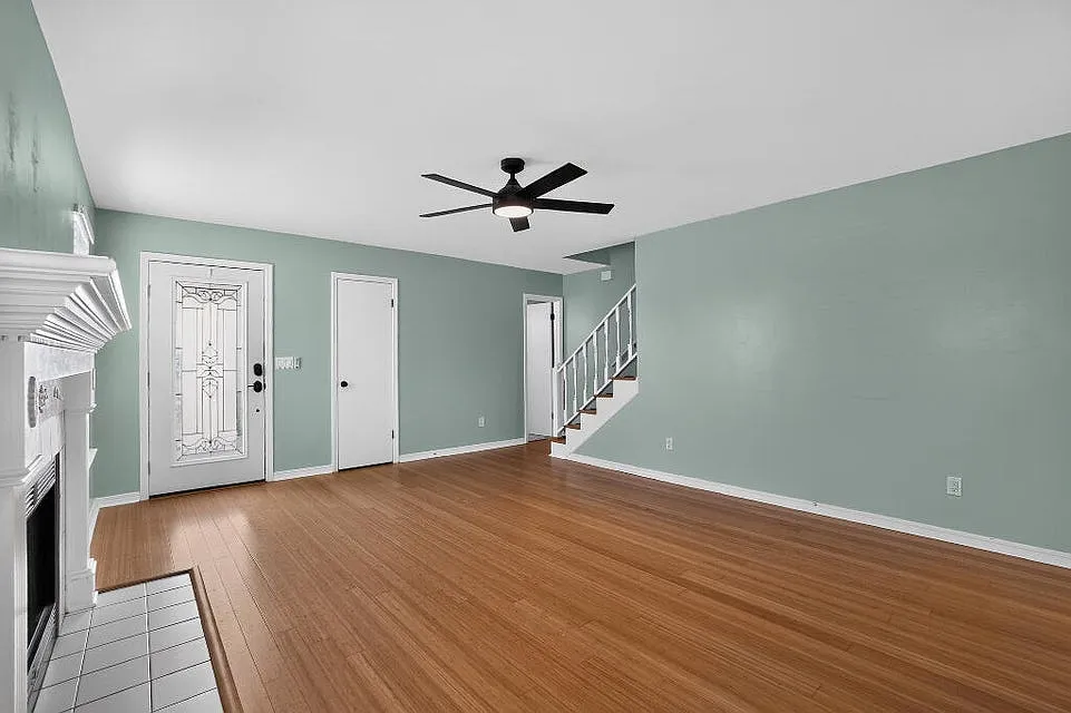 402 Sandy Ridge Circle - 1 — Photo 3