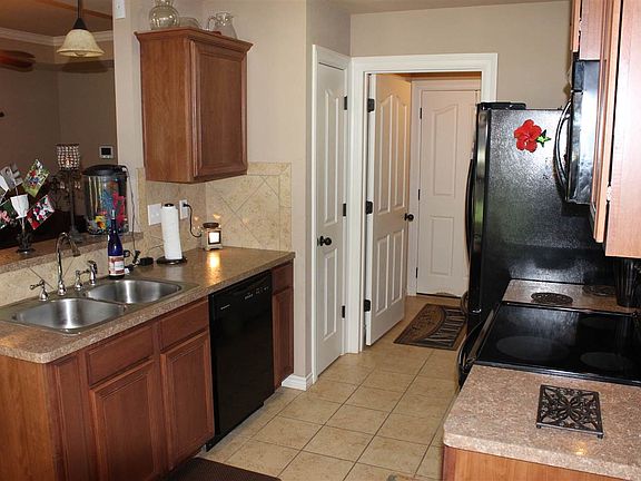 5th image of 6545 Westwood Village Dr