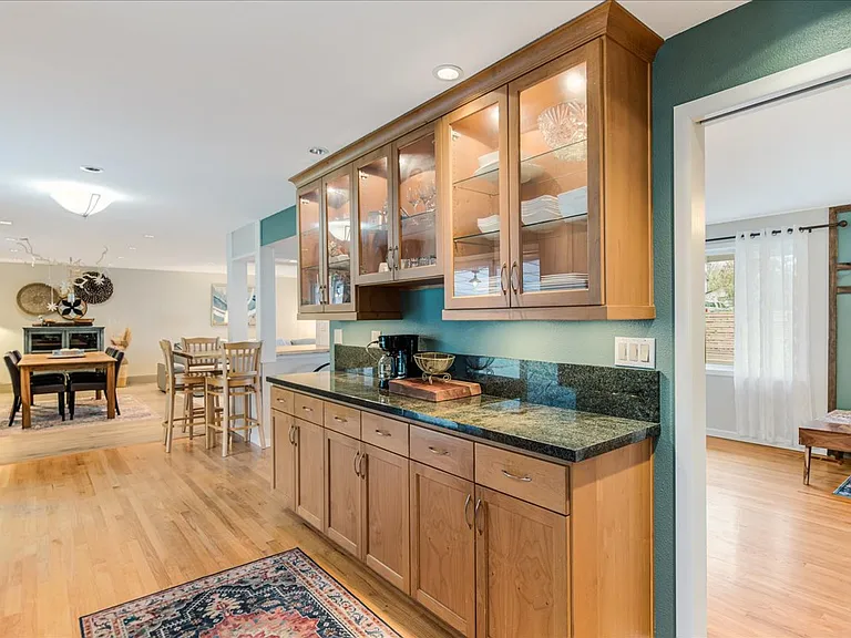 6935 SW Taylors Ferry Rd — Photo 13