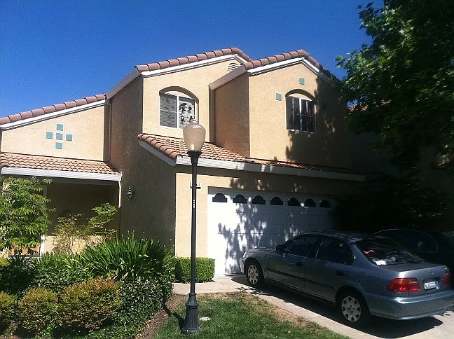 Single Family Home in a Gated Community — Photo 1