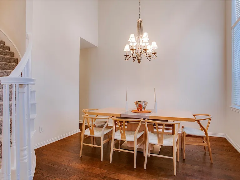 14628 Dickenson Ct — Photo 5