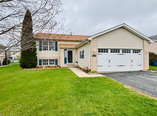 12375 Tippecanoe Pl, Crown Point, IN