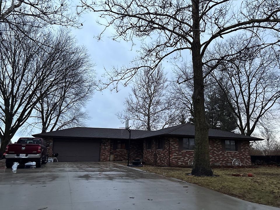 1st image of 60 Oak Rd