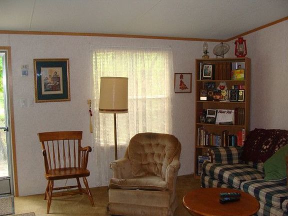 2nd image of 1110 Chuckwagon Trl