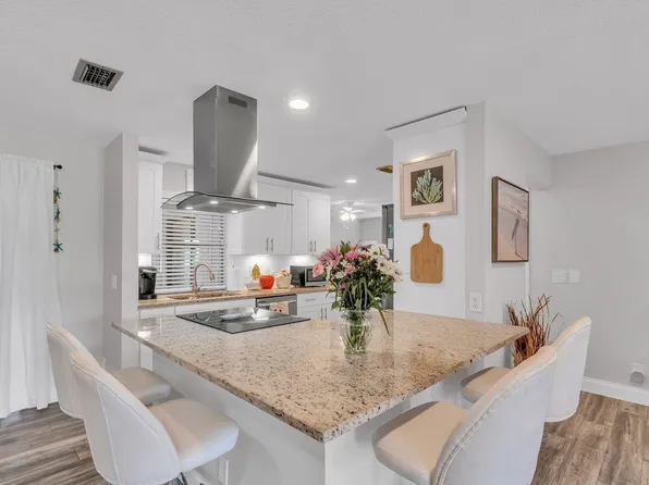 14677 Shadow Wood Lane, Delray Beach, FL 33484