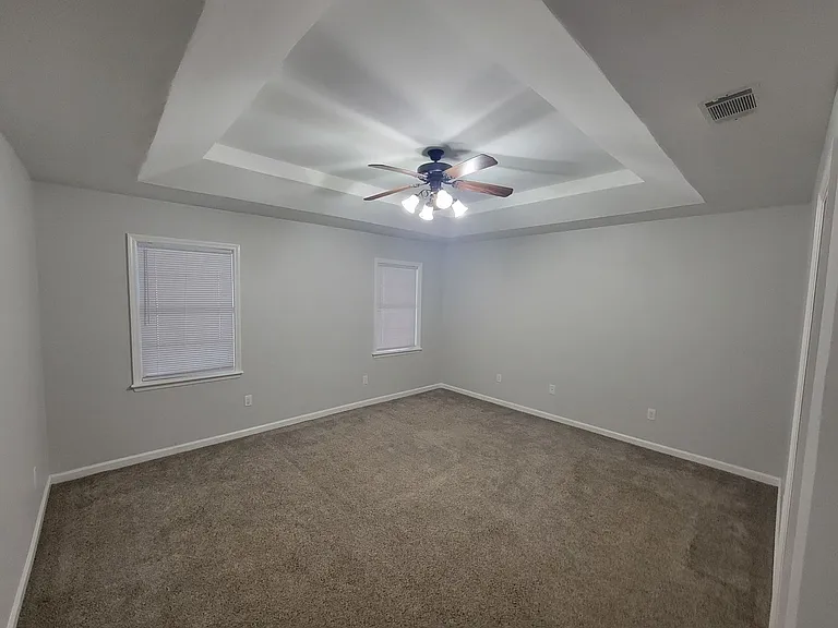 2910 Pointewest Dr — Photo 15