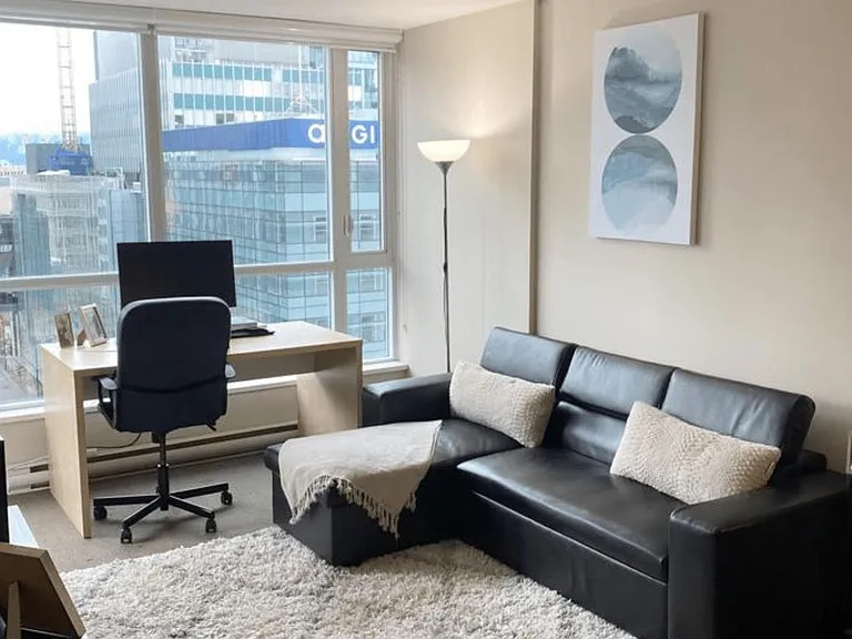 833 Seymour St #13 — Photo 3
