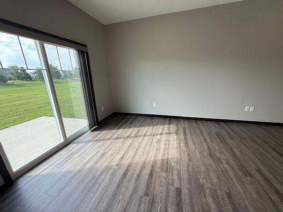 5th image of 1538 Ohana Ave #3
