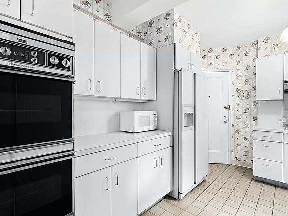 4th image of 785 Park Ave APT 10E