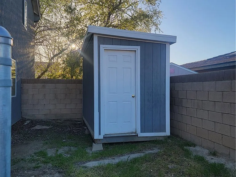 43650 Castle Cir — Photo 10