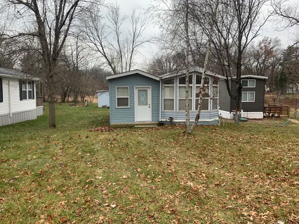 9/152 Woodhaven Dr E, Sublette, IL 61367