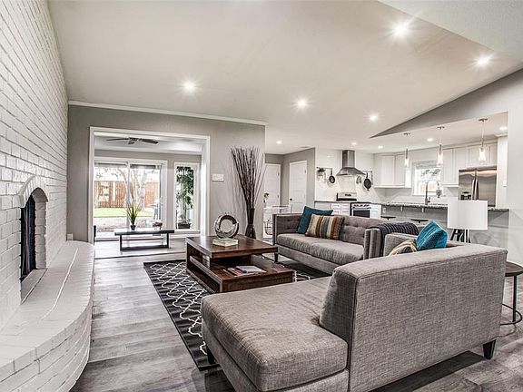4th image of 10905 Damon Ln