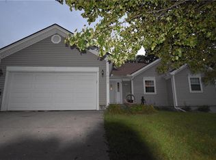 1007 SW Twin Creek Dr, Lees Summit, MO 64081