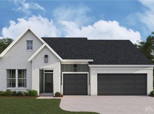 5988 Shooting Star St, Tipp City, OH 45371