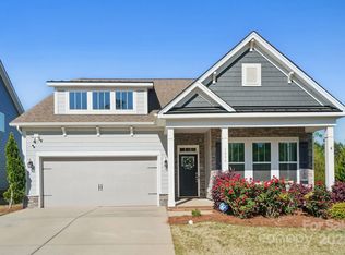 5004 Oakmere Rd, Waxhaw, NC 28173