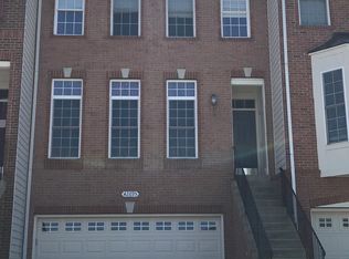 42695 Newcomer Ter, Chantilly, VA 20152