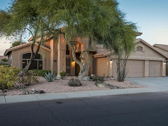 3rd image of 4812 E Milton Dr