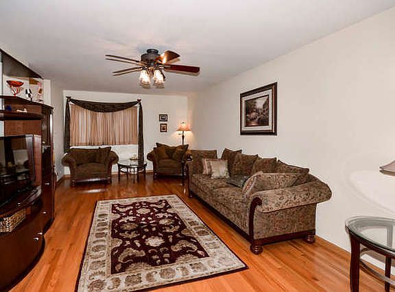 5th image of 1038 Cumberland Ct