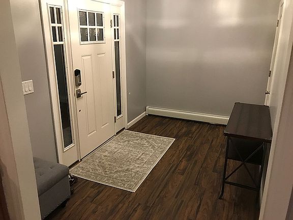 2nd image of 9 Mockingbird Ln