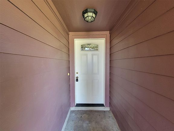 4th image of 11511 Musetta Ct