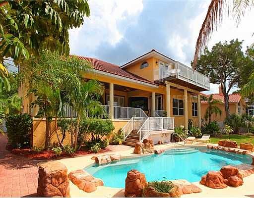3rd image of 622 Siesta Dr