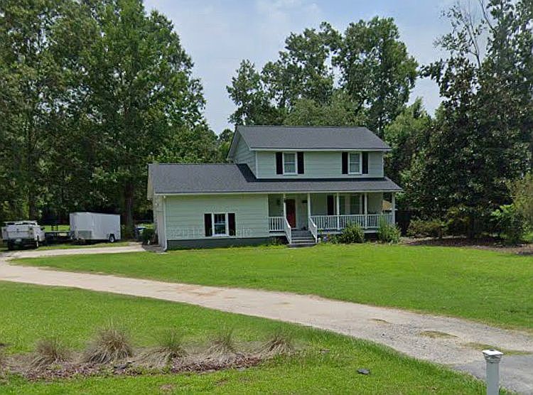 2nd image of 1929 Woodland Rd