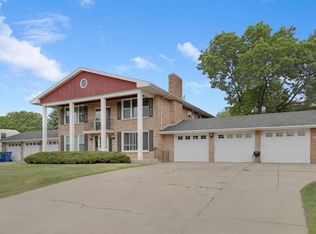 4000 Mavelle Dr APT 2, Minneapolis, MN 55435