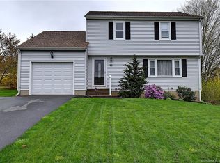 65 Westmeadow Rd, Rocky Hill, CT 06067