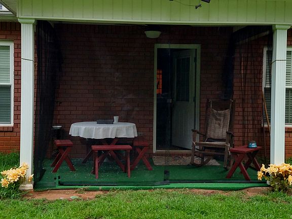 screened back porch