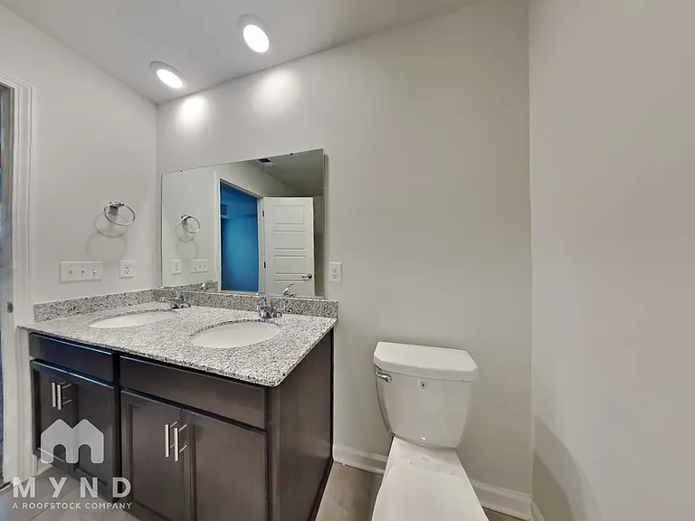 Dasher Pointe — Photo 17