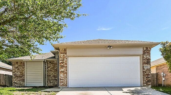 1st image of 1820 Alanbrooke Dr