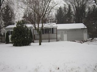 6405 Turner Rd, Flushing, MI 48433